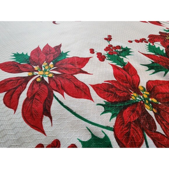 Poinsettia Tablecloth Rectangle 96x60 inches Scalloped Edge - Picture 3 of 6